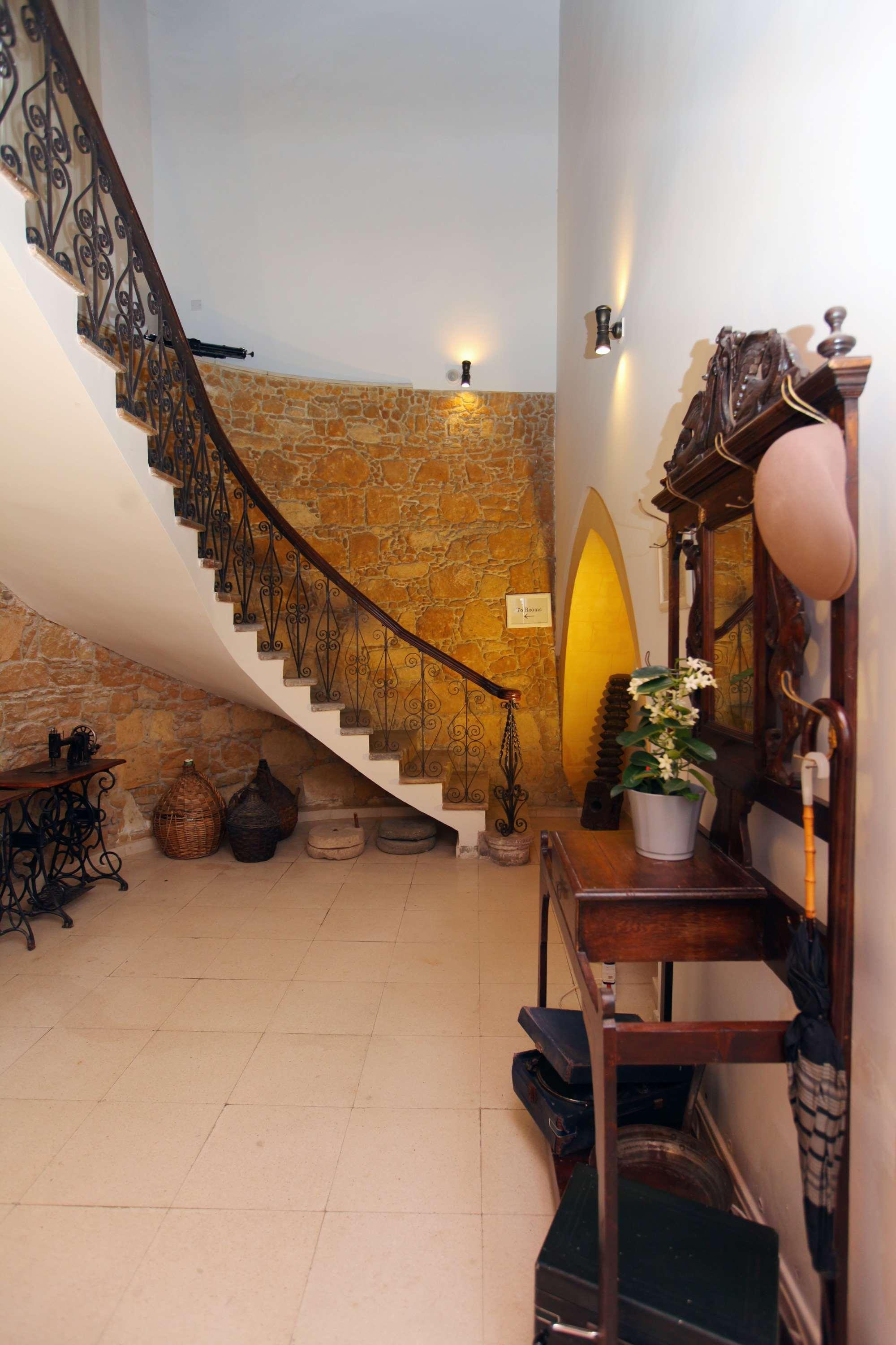 Centrum Hotel - City Center Nikosia Bagian luar foto