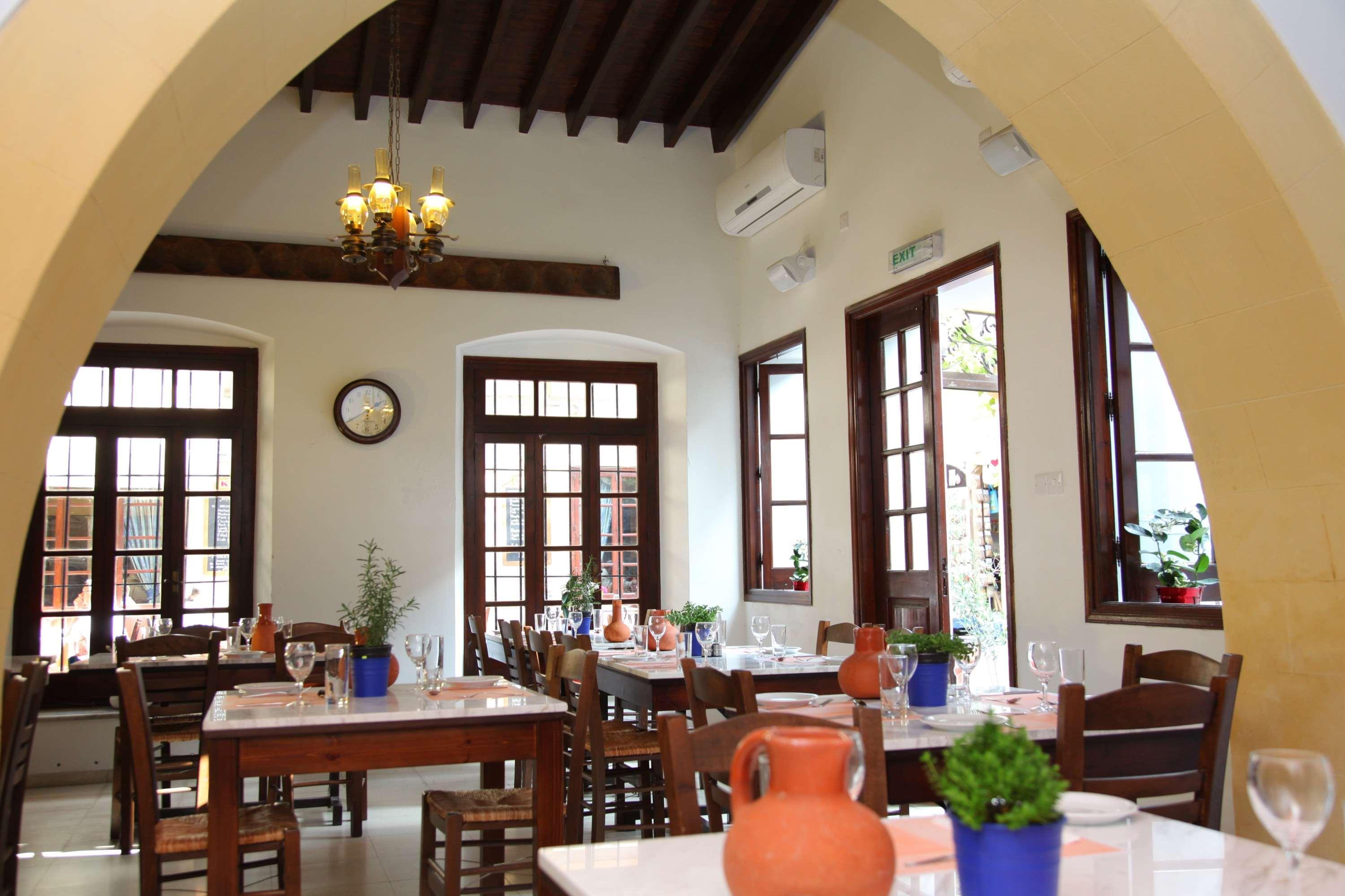 Centrum Hotel - City Center Nikosia Bagian luar foto