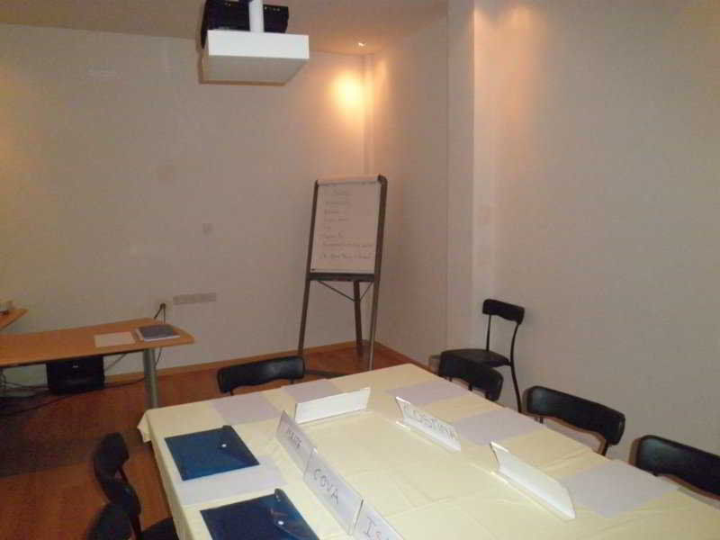 Centrum Hotel - City Center Nikosia Bagian luar foto