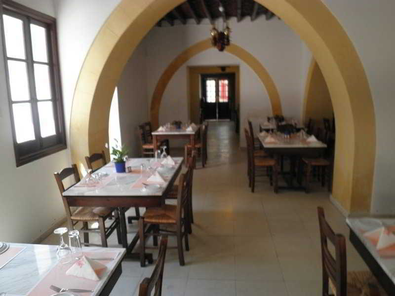 Centrum Hotel - City Center Nikosia Bagian luar foto